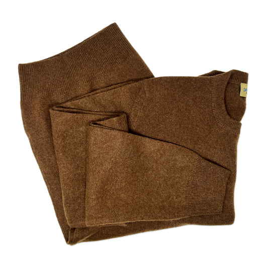 DW Cashmere Crewneck Sweater in Brown