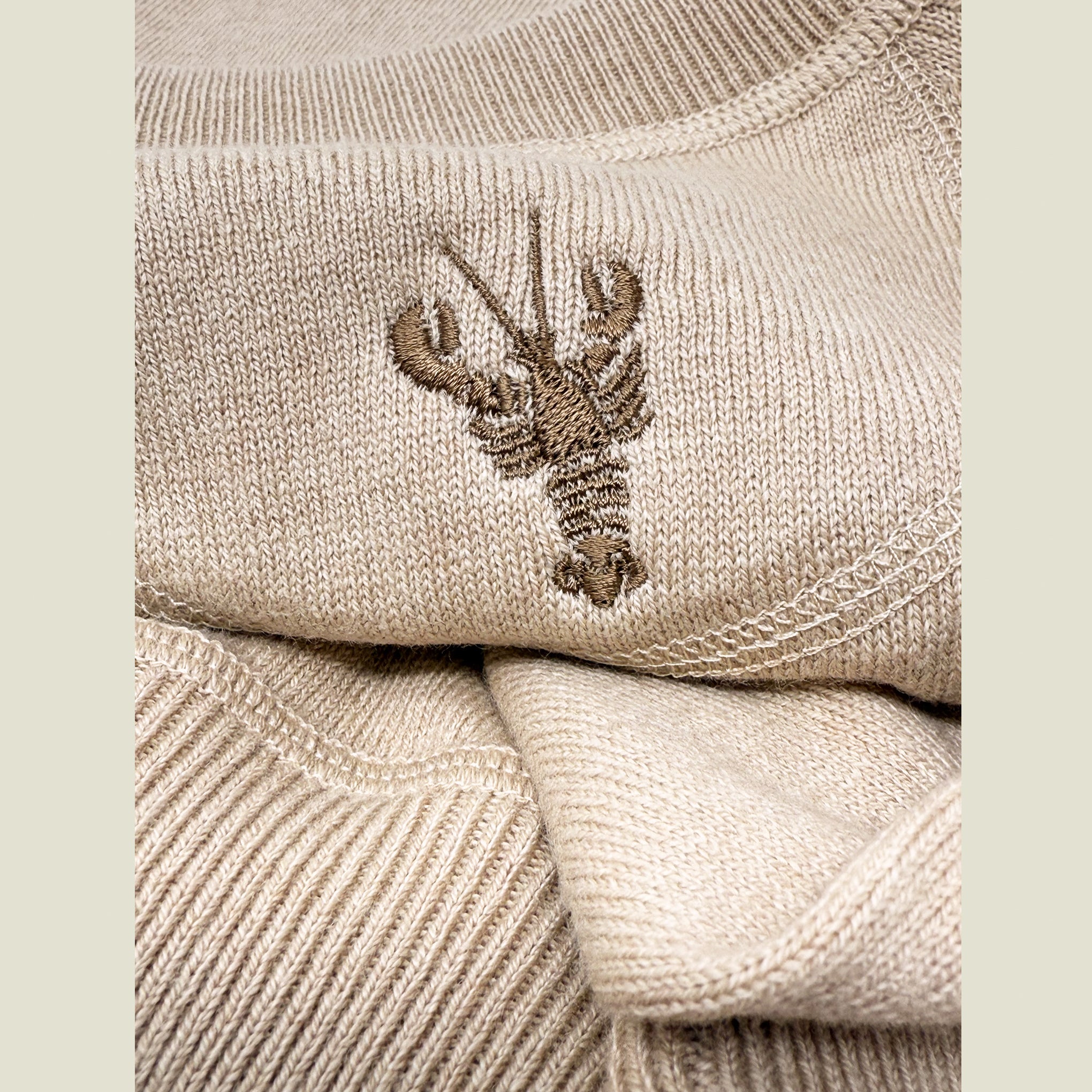 ALAN PAINE Lobster Sweater