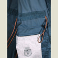 Load image into Gallery viewer, MANTO Jacket
