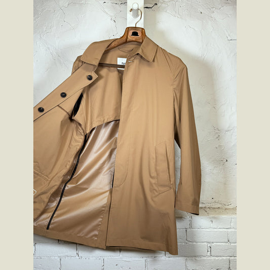 MANTO Packable Jacket