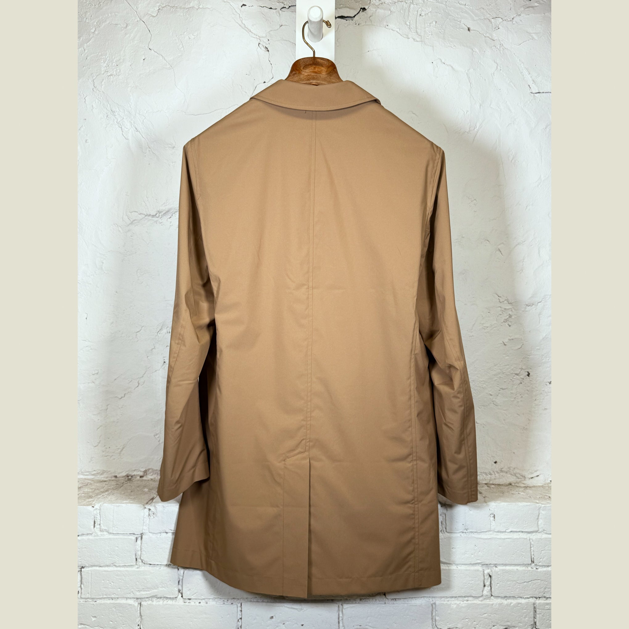 MANTO Packable Jacket