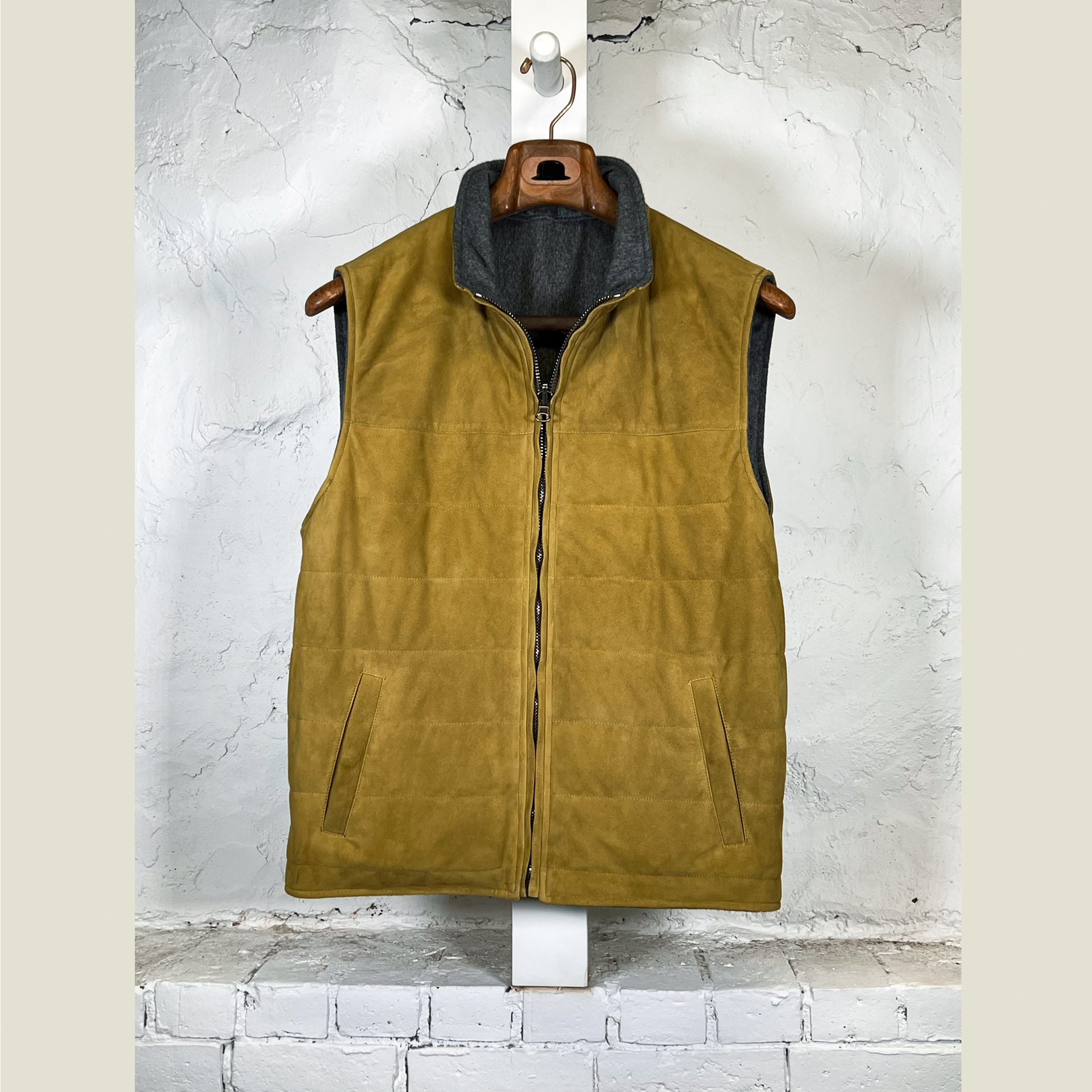 MANTO Reversible Vest