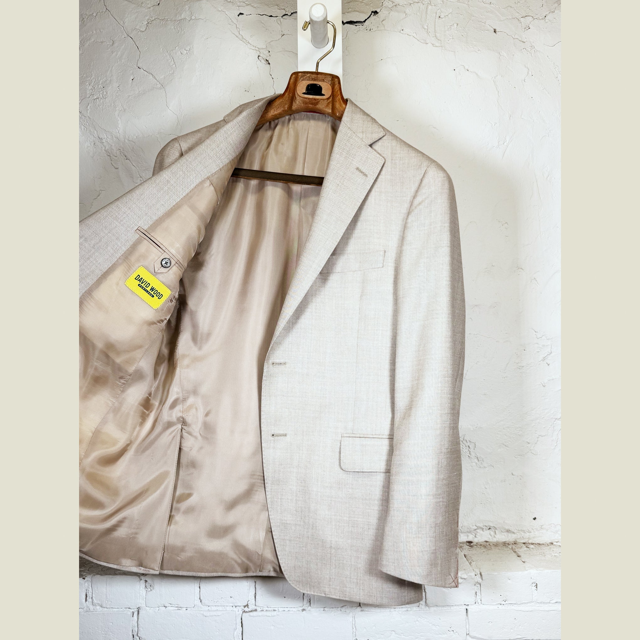 DW Natural Linen Suit
