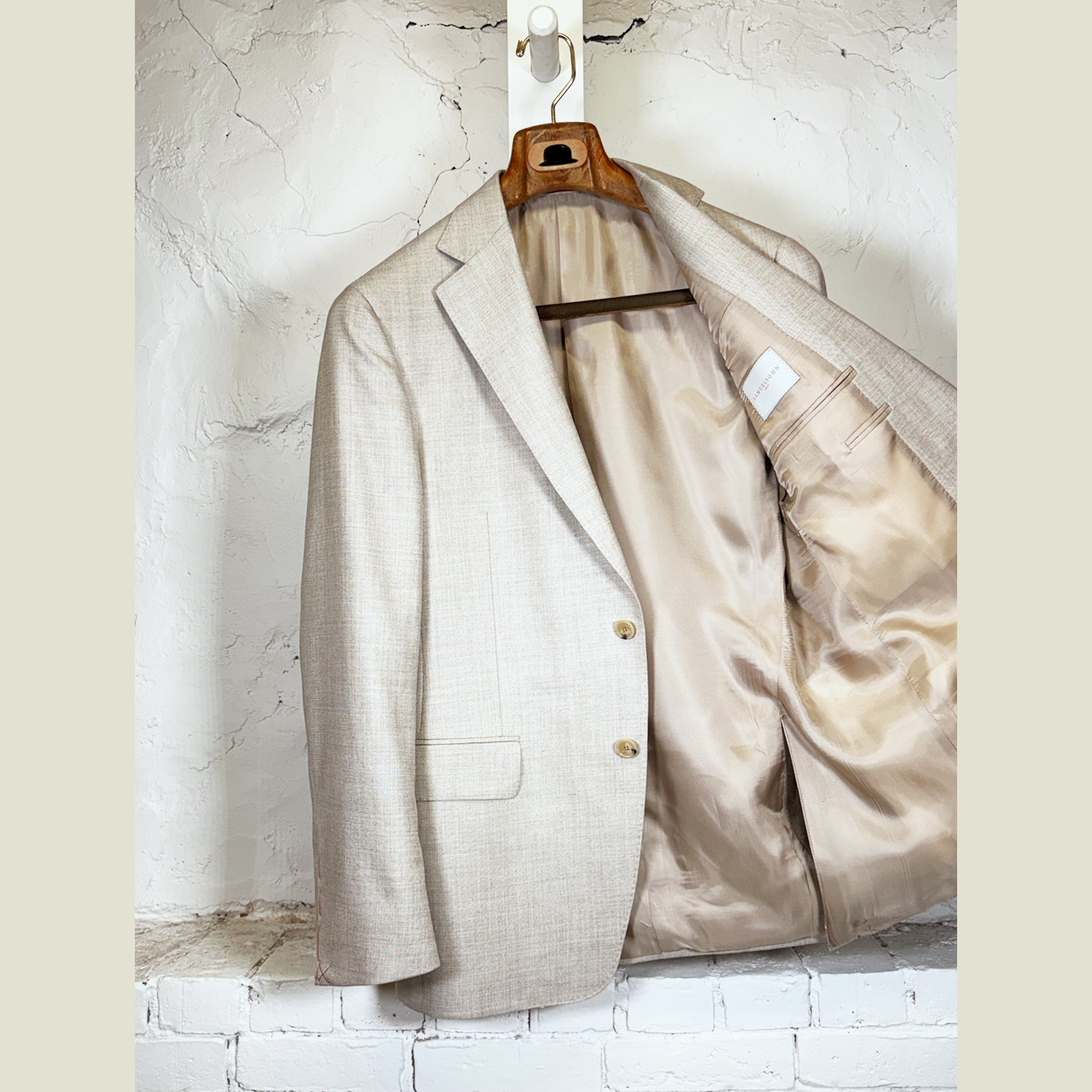 DW Natural Linen Suit