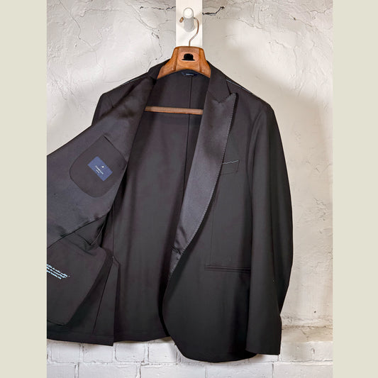 TOMBOLINI Zero Gravity Tuxedo