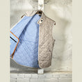 Load image into Gallery viewer, WATERVILLE Quilted Linen Vest
