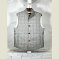 Load image into Gallery viewer, WATERVILLE Linen Vest
